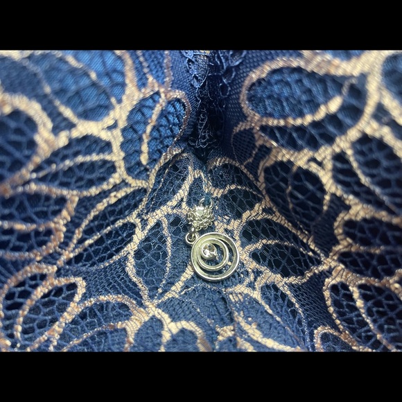 Blue bra 36B - Picture 6 of 7